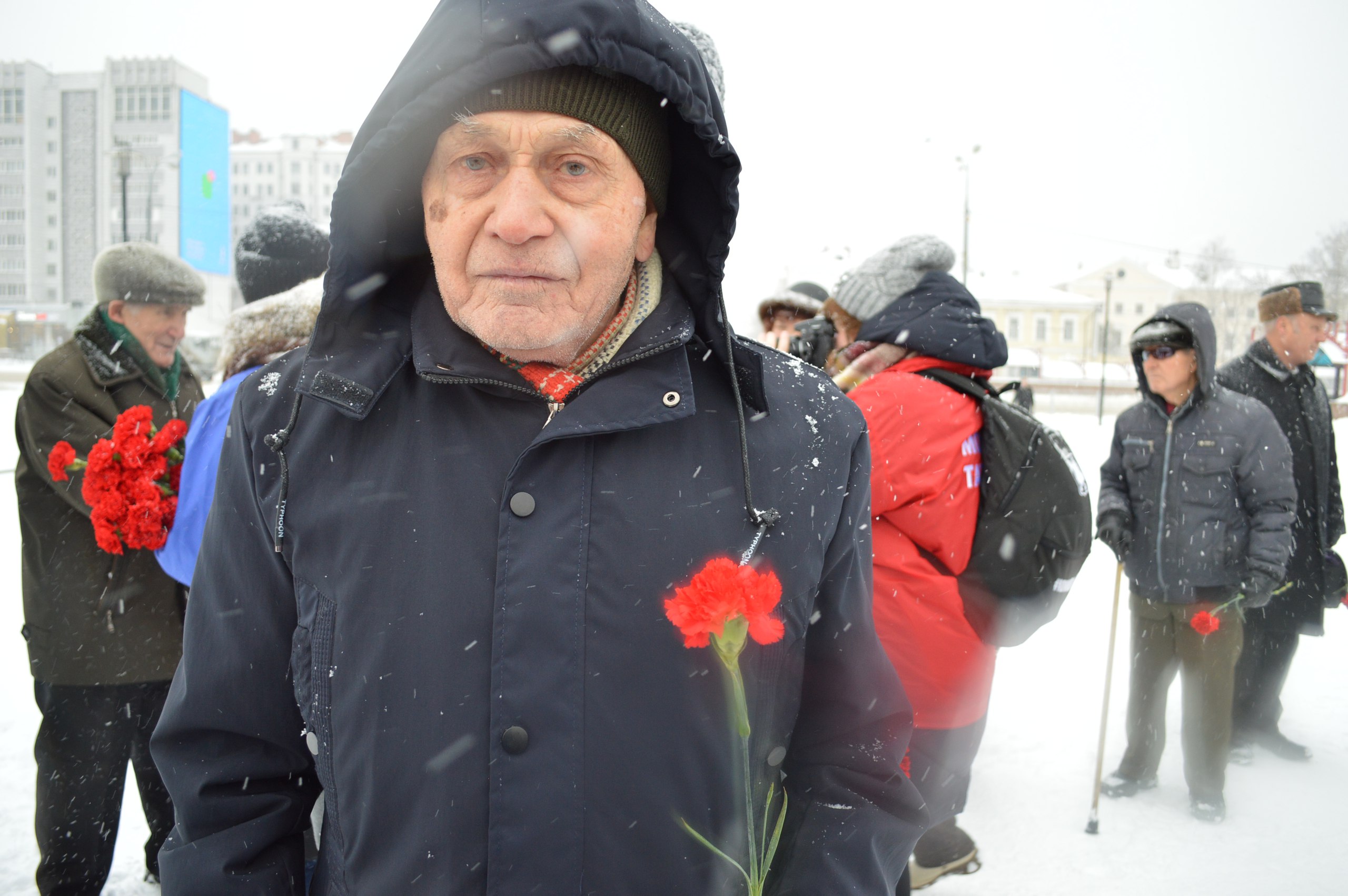 Митинг памяти в День Неизвестного солдата.