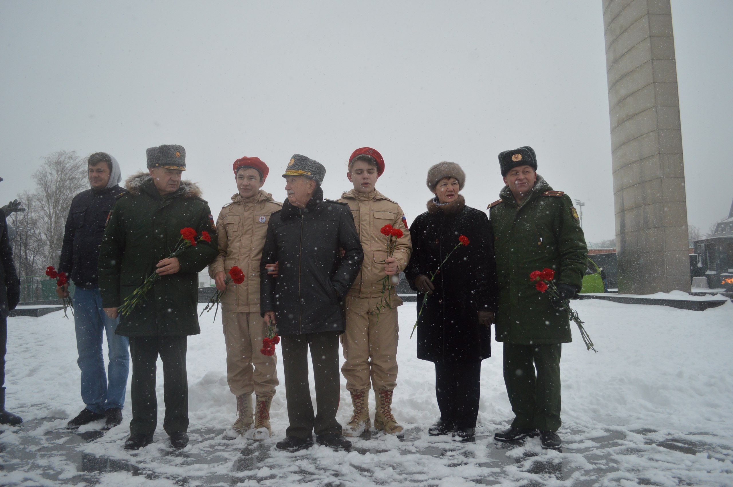 Митинг памяти в День Неизвестного солдата