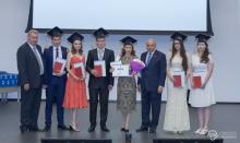 Ректор КФУ Ильшат Гафуров вручил дипломы лучшим выпускникам университета