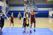 В КСК КФУ "Уник" прошел очередной матч по баскетболу среди женских сборных КФУ и КГЭУ.