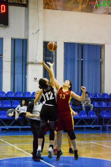 В КСК КФУ "Уник" прошел очередной матч по баскетболу среди женских сборных КФУ и КГЭУ.